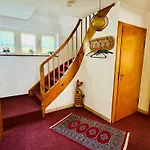 Σπίτι διακοπών Oesterle - Idyllisches Schwarzwaldhaus Am Bach Mit Terrasse & Balkon Schonmunzach