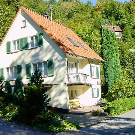 Oesterle - Idyllisches Schwarzwaldhaus Am Bach Mit Terrasse & Balkon