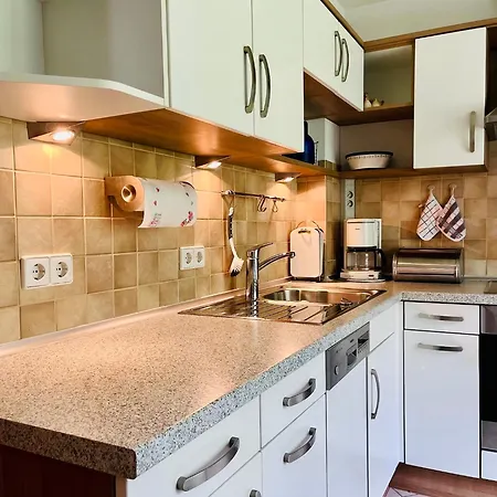 Oesterle - Idyllisches Schwarzwaldhaus Am Bach Mit Terrasse & Balkon *